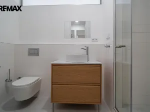 Pronájem bytu 2+kk, Praha - Libeň, V zahradách, 48 m2