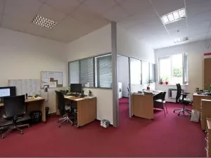 Pronájem skladu, Praha - Horní Počernice, 1395 m2