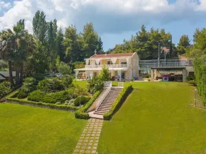 Prodej domu, Sarti, Chalkidiki, Řecko, 320 m2