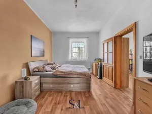 Prodej rodinného domu, Doksy, náměstí Republiky, 470 m2