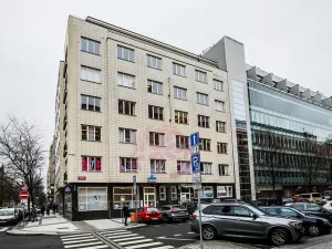 Pronájem kanceláře, Praha - Karlín, Thámova, 154 m2