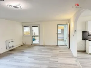 Pronájem bytu 4+1, Benešov, Antuškova, 114 m2