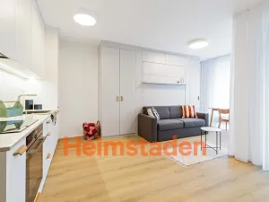 Pronájem bytu 1+kk, Praha - Holešovice, Vrbenského, 36 m2