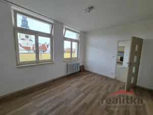 Pronájem bytu 2+kk, Opava - Město, Horní náměstí, 58 m2