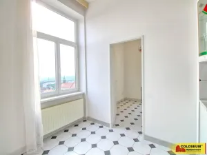 Pronájem bytu 3+1, Znojmo, náměstí Republiky, 96 m2