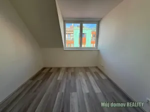 Pronájem bytu 1+1, Praha - Libeň, Vacínova, 31 m2