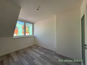 Pronájem bytu 1+1, Praha - Libeň, Vacínova, 31 m2