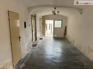 Prodej komerční nemovitosti, Velešín, náměstí J. V. Kamarýta, 505 m2
