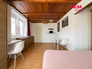 Pronájem bytu 1+1, Praha - Točná, Keltská, 34 m2