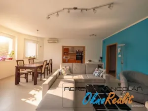 Prodej rodinného domu, Grymov, 244 m2