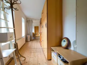 Prodej vícegeneračního domu, Moldava, 410 m2