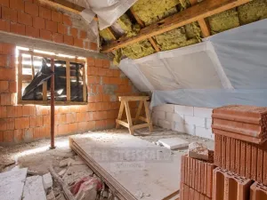 Prodej vícegeneračního domu, Moldava, 431 m2