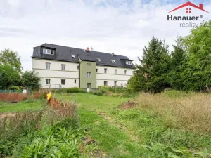 Prodej komerční nemovitosti, Hostomice, Školní náměstí, 487 m2