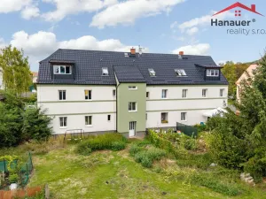 Prodej komerční nemovitosti, Hostomice, Školní náměstí, 487 m2