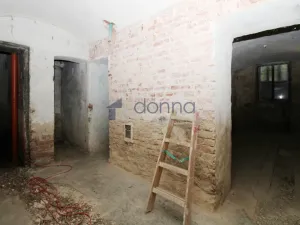 Pronájem obchodního prostoru, Praha, Polská, 83 m2