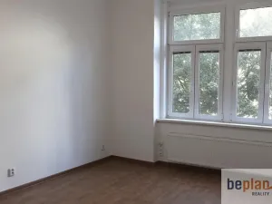 Pronájem bytu 2+1, Karlovy Vary, Moskevská, 66 m2