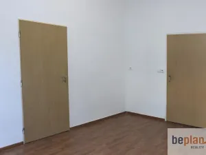 Pronájem bytu 2+1, Karlovy Vary, Moskevská, 66 m2