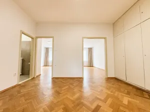 Prodej bytu 3+1, Praha - Nové Město, Petrská, 107 m2
