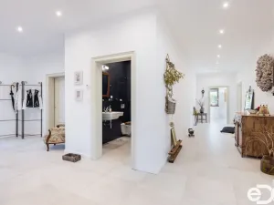 Prodej rodinného domu, Trnová, 219 m2