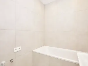 Prodej bytu 3+1, Praha - Strašnice, Pod strání, 68 m2