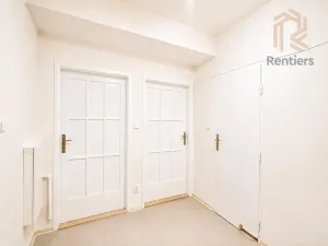 Prodej bytu 2+1, Praha - Podolí, Sinkulova, 58 m2