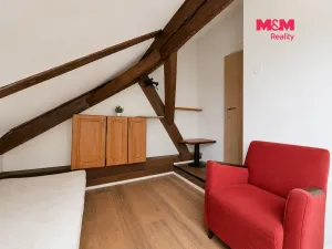 Pronájem, Kostelec nad Černými lesy - Kostelec nad Černými Lesy, náměstí Smiřických, 15 m2
