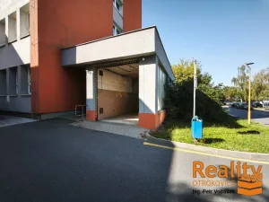 Pronájem garáže, Otrokovice, tř. Osvobození, 41 m2