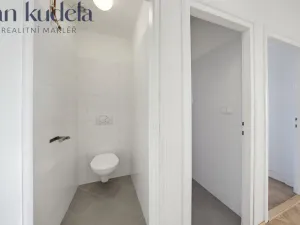 Pronájem pokoje, Brno, Trávníky, 9 m2
