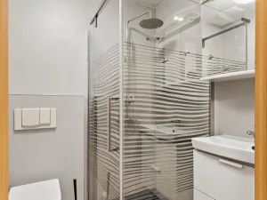 Prodej bytu 2+kk, Kamenice - Ládví, Benešovská, 60 m2