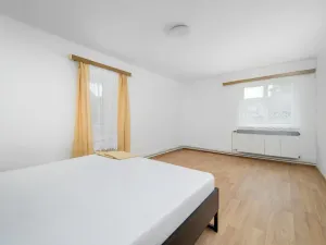Pronájem bytu 4+1, Liberec, U Školy, 80 m2