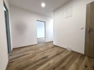 Pronájem bytu 2+1, Plzeň - Jižní Předměstí, Adelova, 61 m2