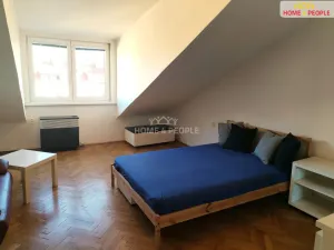 Pronájem bytu 2+1, Praha - Žižkov, Biskupcova, 50 m2