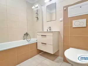 Pronájem bytu 3+kk, Holice, Hradecká, 71 m2