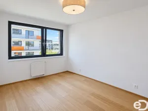 Pronájem bytu 2+kk, Praha, Za Pískovnou, 61 m2