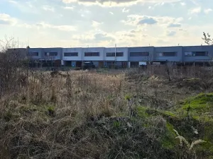 Dražba komerčního pozemku, Praha - Ďáblice, Červenomlýnská, 3900 m2