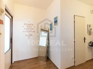 Pronájem bytu 2+1, Hradec Králové, Urxova, 64 m2