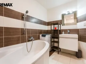 Pronájem bytu 3+kk, Praha - Hostivař, Loučimská, 63 m2