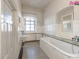Prodej rodinného domu, Nové Město nad Metují, Komenského, 909 m2