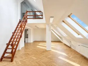 Pronájem kanceláře, Praha - Vršovice, Kodaňská, 150 m2