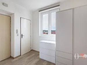 Pronájem bytu 2+kk, Praha - Michle, Podle Kačerova, 43 m2
