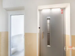 Pronájem bytu 2+kk, Praha - Michle, Podle Kačerova, 43 m2