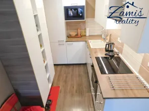 Pronájem bytu 2+kk, Králův Dvůr, Nad Stadionem, 39 m2