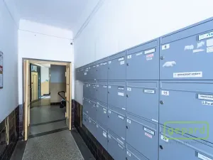Pronájem bytu 2+kk, Praha, Oblouková, 50 m2