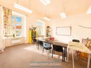 Pronájem kanceláře, Znojmo, Horní náměstí, 103 m2