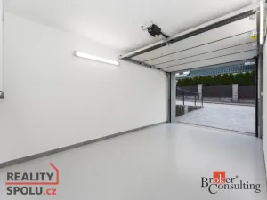 Pronájem bytu 4+kk, Hradec Králové - Nový Hradec Králové, Buková, 149 m2