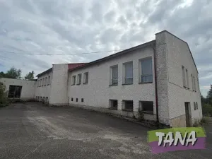 Prodej obchodního prostoru, Jenišovice, 1400 m2