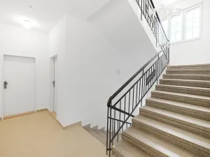 Prodej kanceláře, Praha - Záběhlice, U zákrutu, 45 m2