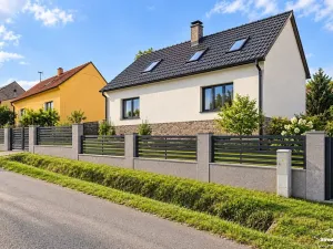 Prodej rodinného domu, Mořina, 90 m2