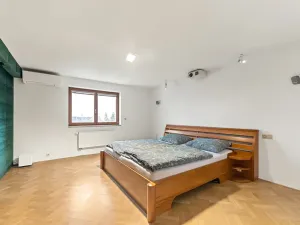 Prodej rodinného domu, Praha - Kyje, Sklenská, 200 m2