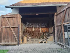 Prodej rodinného domu, Velký Chlumec, 88 m2